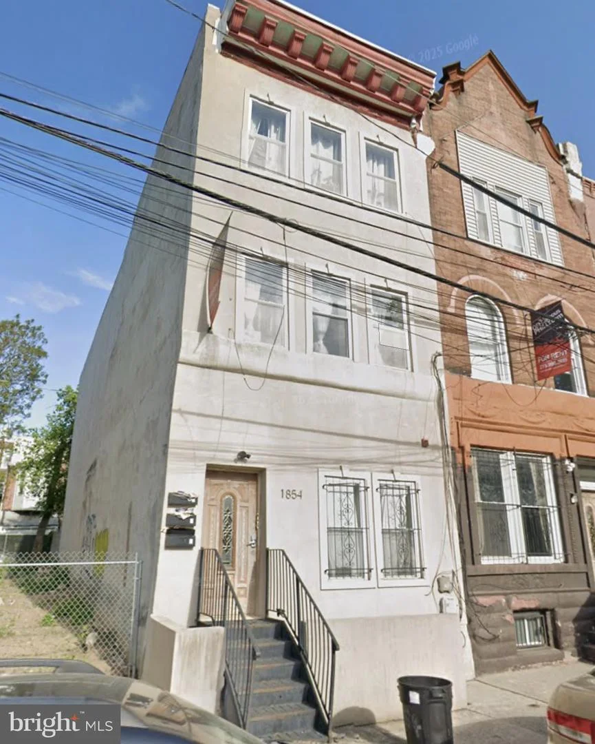 1854 N 16th Street