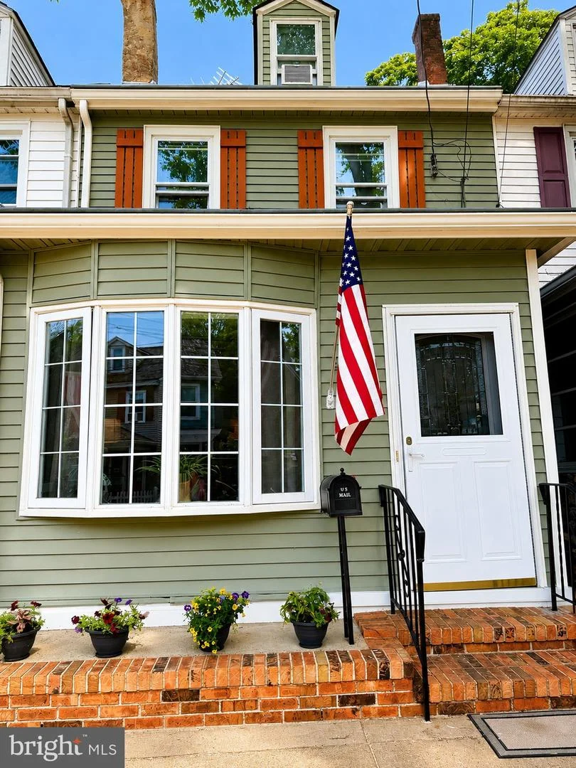 525 Locust Street