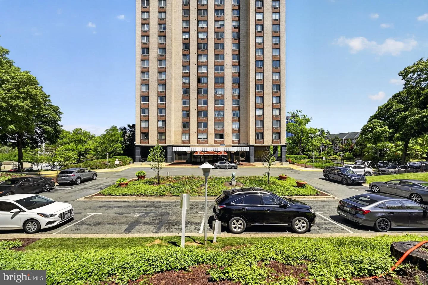 9701 Fields Road Unit 200