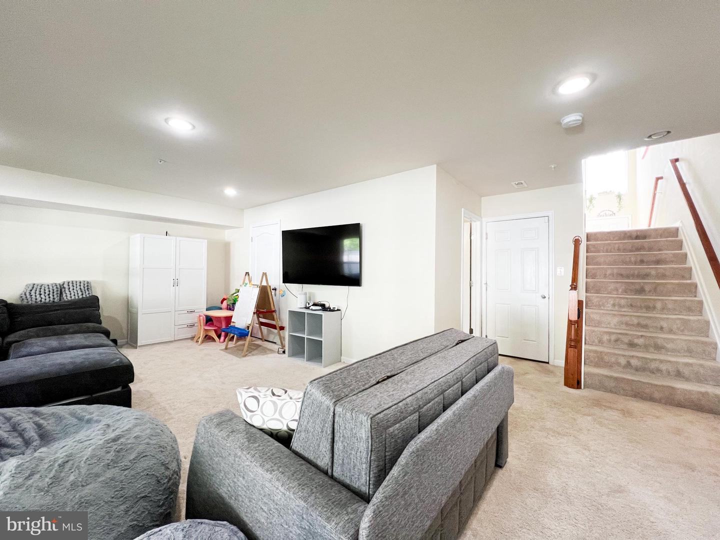Photo 8 of 65 of 15707 Monksilver Bnd townhome