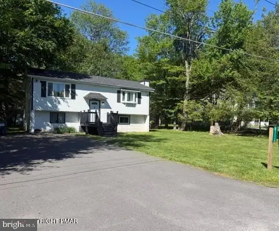 8111 Coco Drive, Pocono Summit, PA, 18346