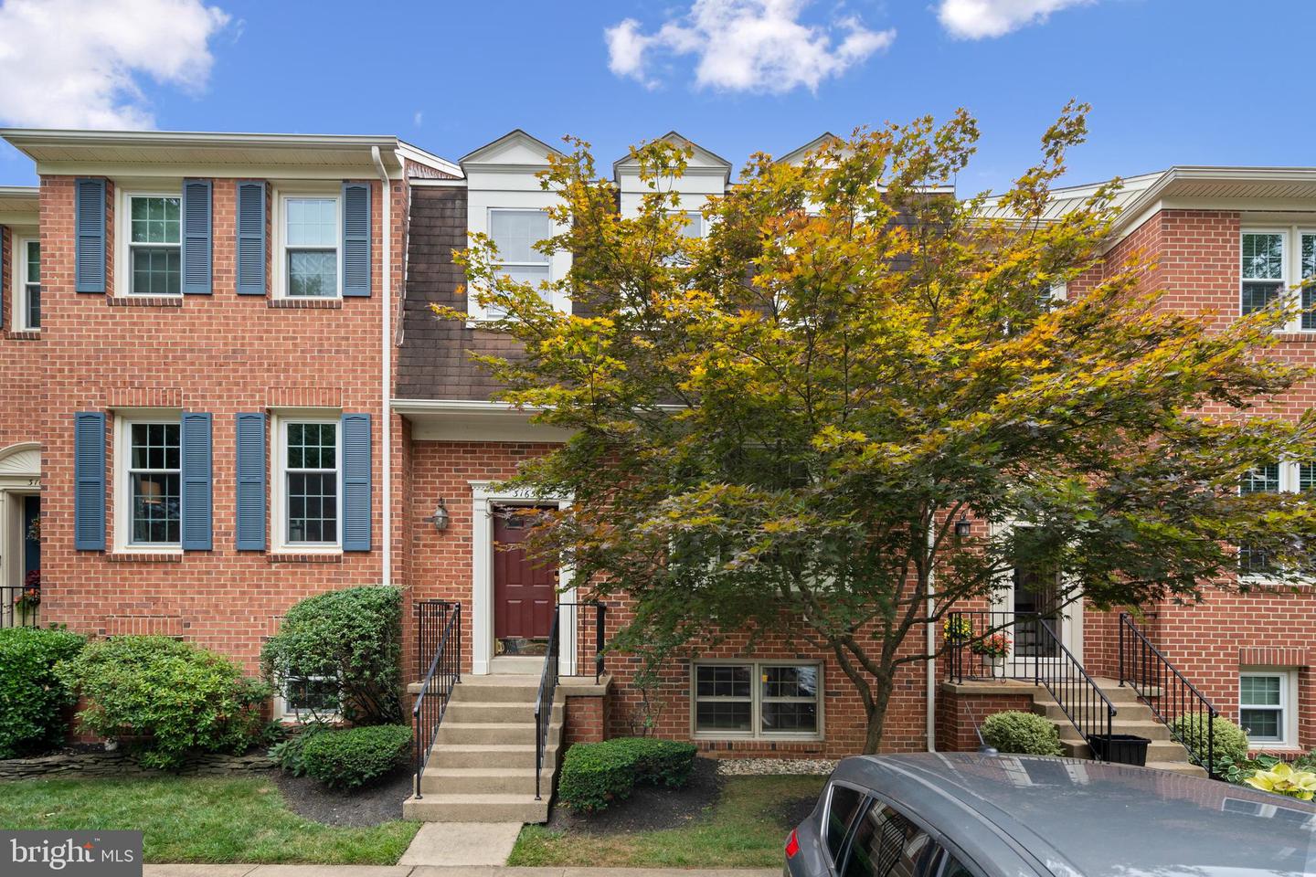 Photo 2 of 43 of 3165 Bradford Wood Ct townhome