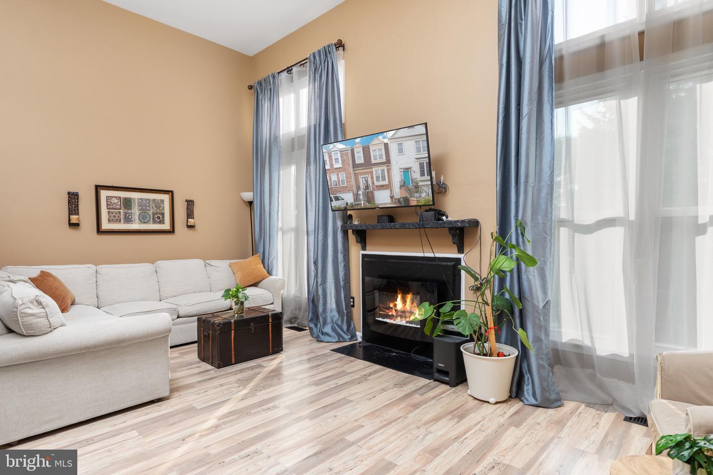 Photo 4 of 22 of 21849 Bramble Ct townhome