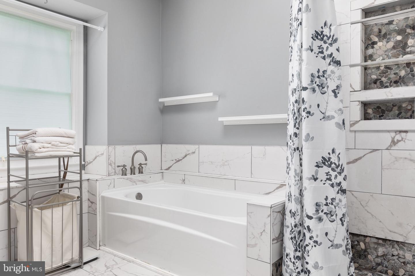 Photo 17 of 22 of 21849 Bramble Ct townhome