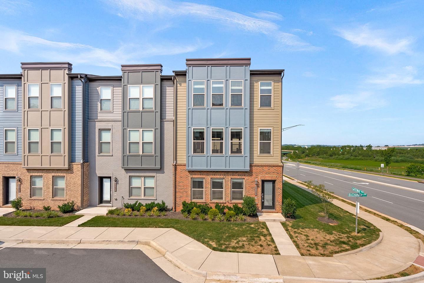 View Manassas, VA 20110 townhome