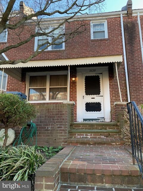 Townhouse in Wilmington DE 1620 Latimer PLACE.jpg