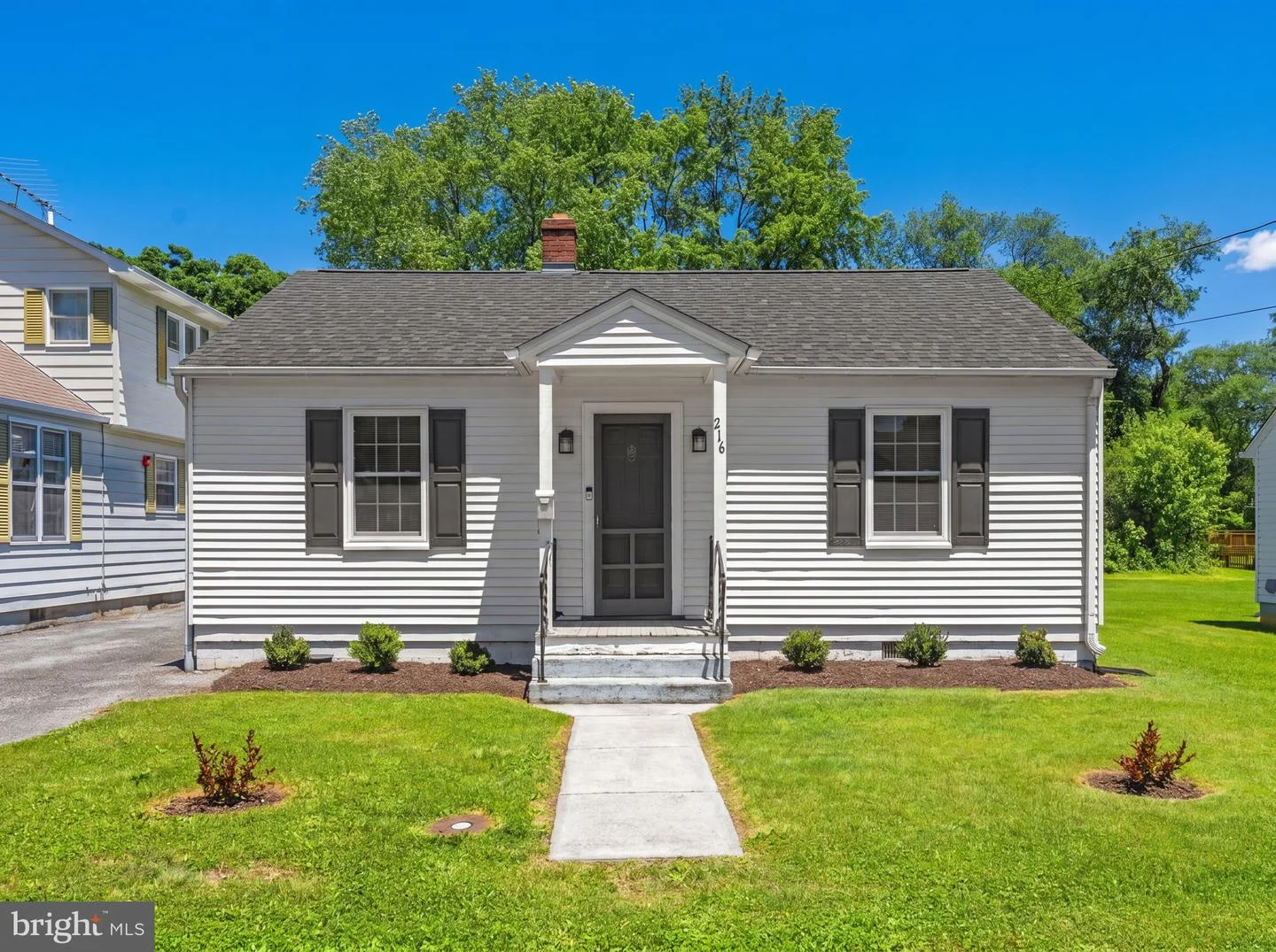 216 Walnut Street