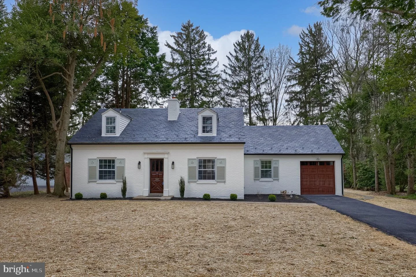 1508 Hillcrest Road