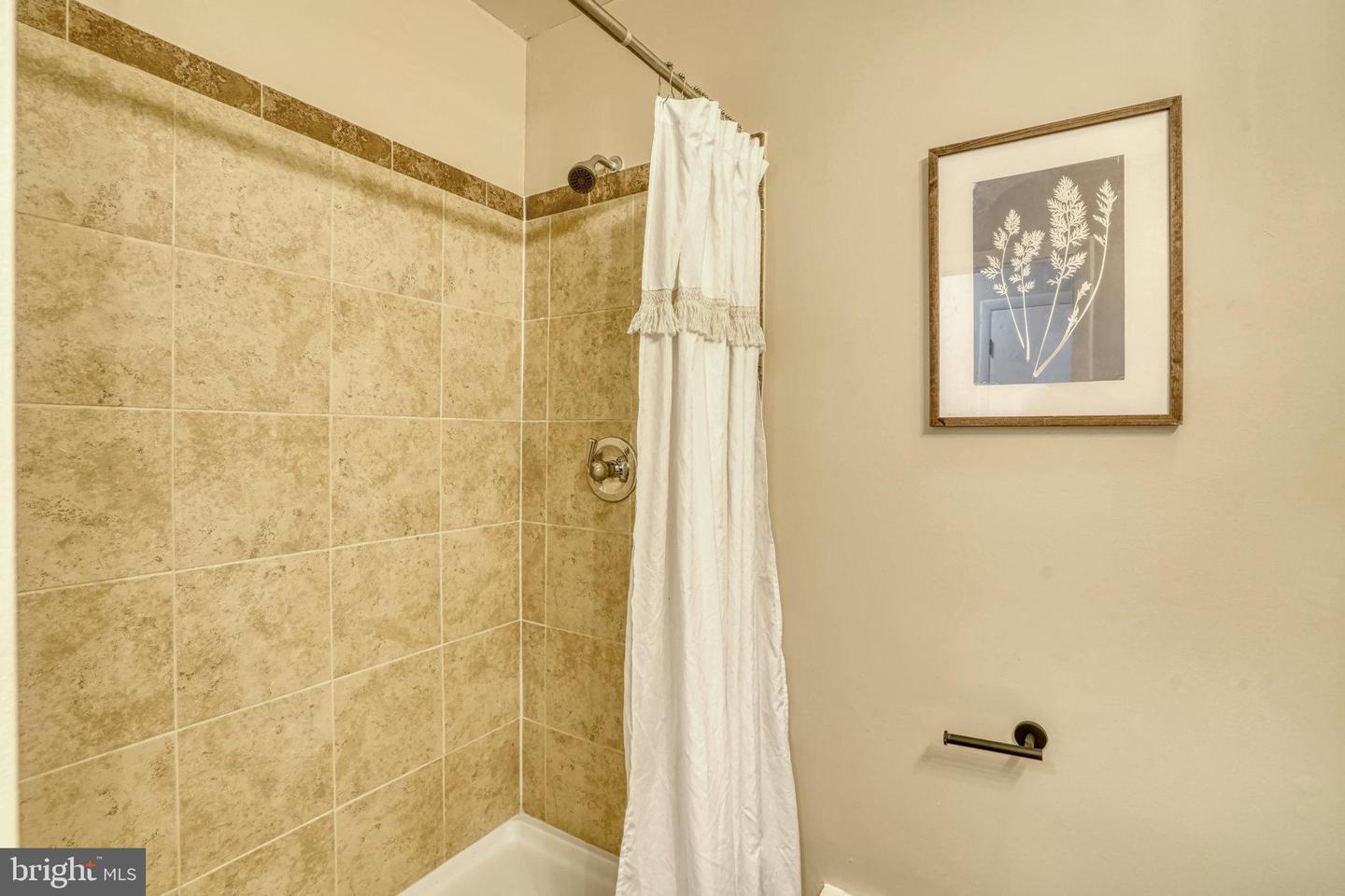 Photo 24 of 39 of 13511 Kelmont Ct house