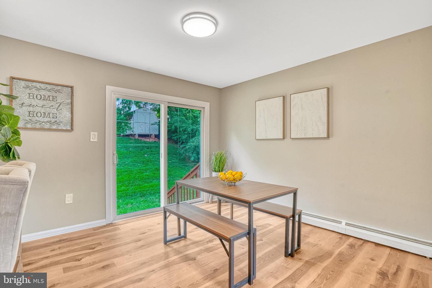 Photo 5 of 39 of 13511 Kelmont Ct house