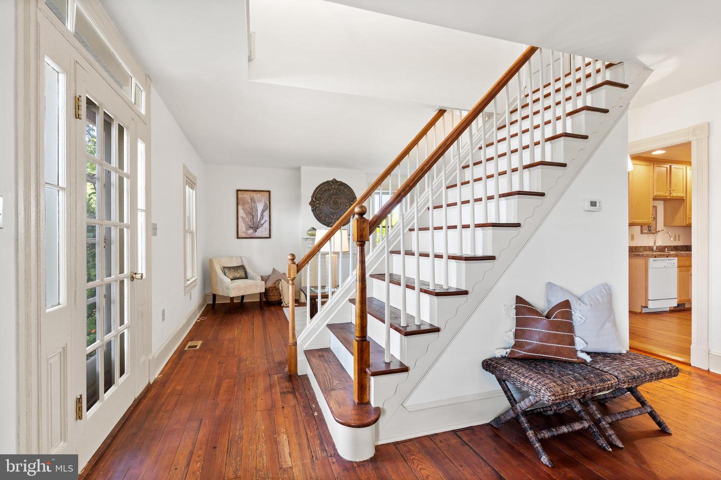 Photo 9 of 46 of 14356 Solomons Island Rd S house