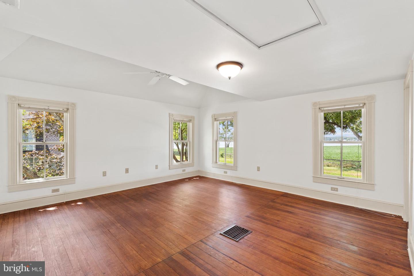Photo 45 of 46 of 14356 Solomons Island Rd S house