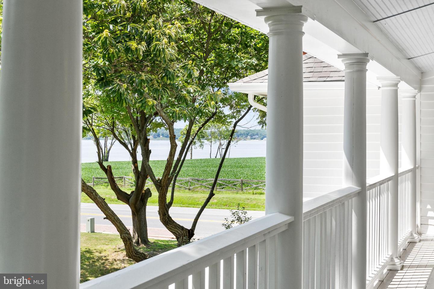 Photo 25 of 46 of 14356 Solomons Island Rd S house