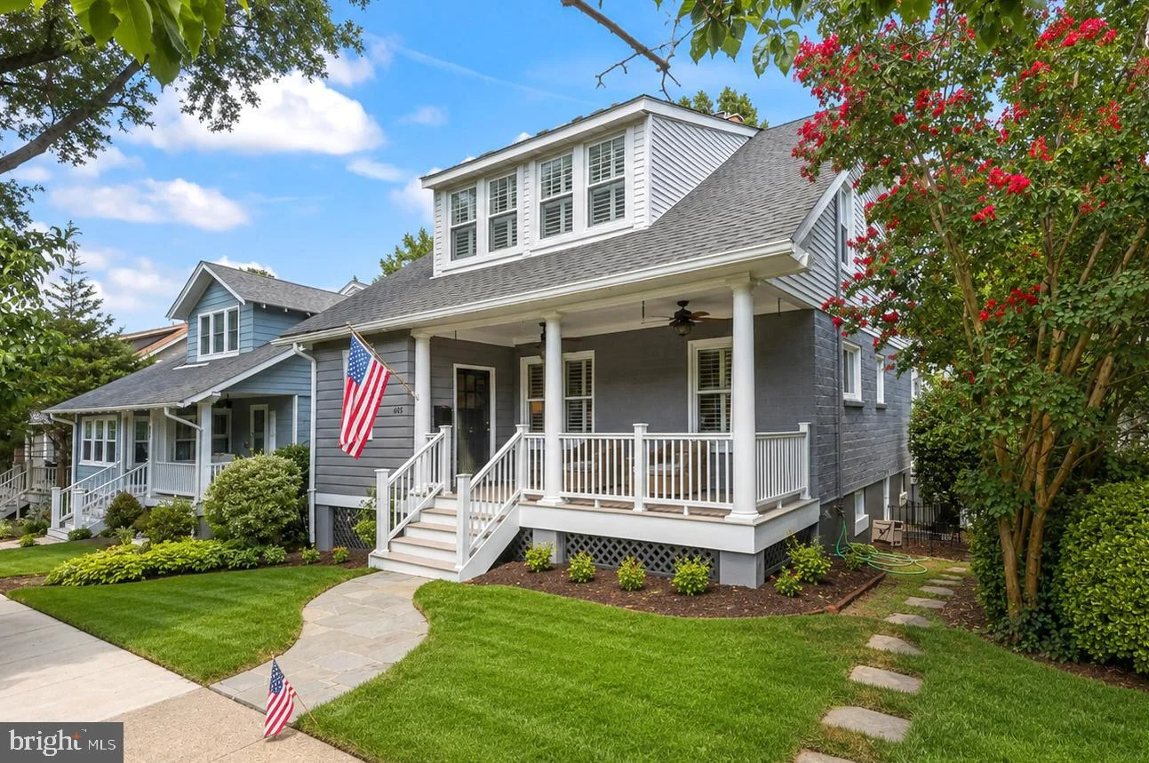 605 Johnston Place
