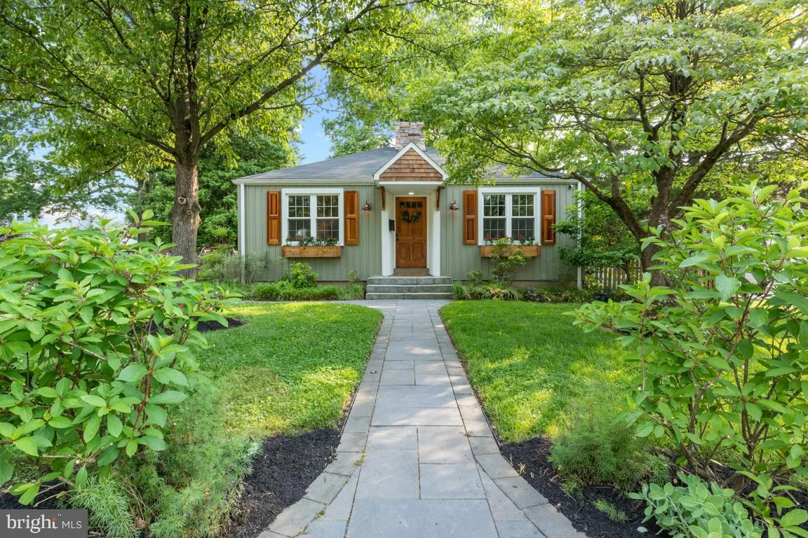 234 S 7th Street