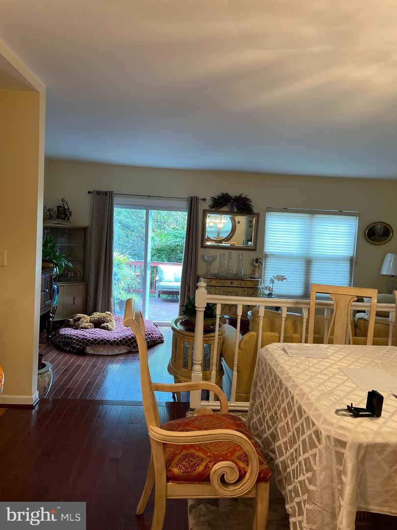 Photo 5 of 23 of 5612 Hogenhill Ter townhome