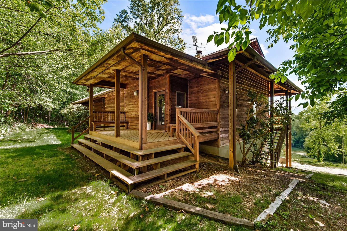32 New Moon Lane, Sperryville, VA, 22740