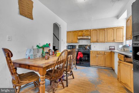 Duplex in Trenton NJ 709 Monmouth STREET 12.jpg