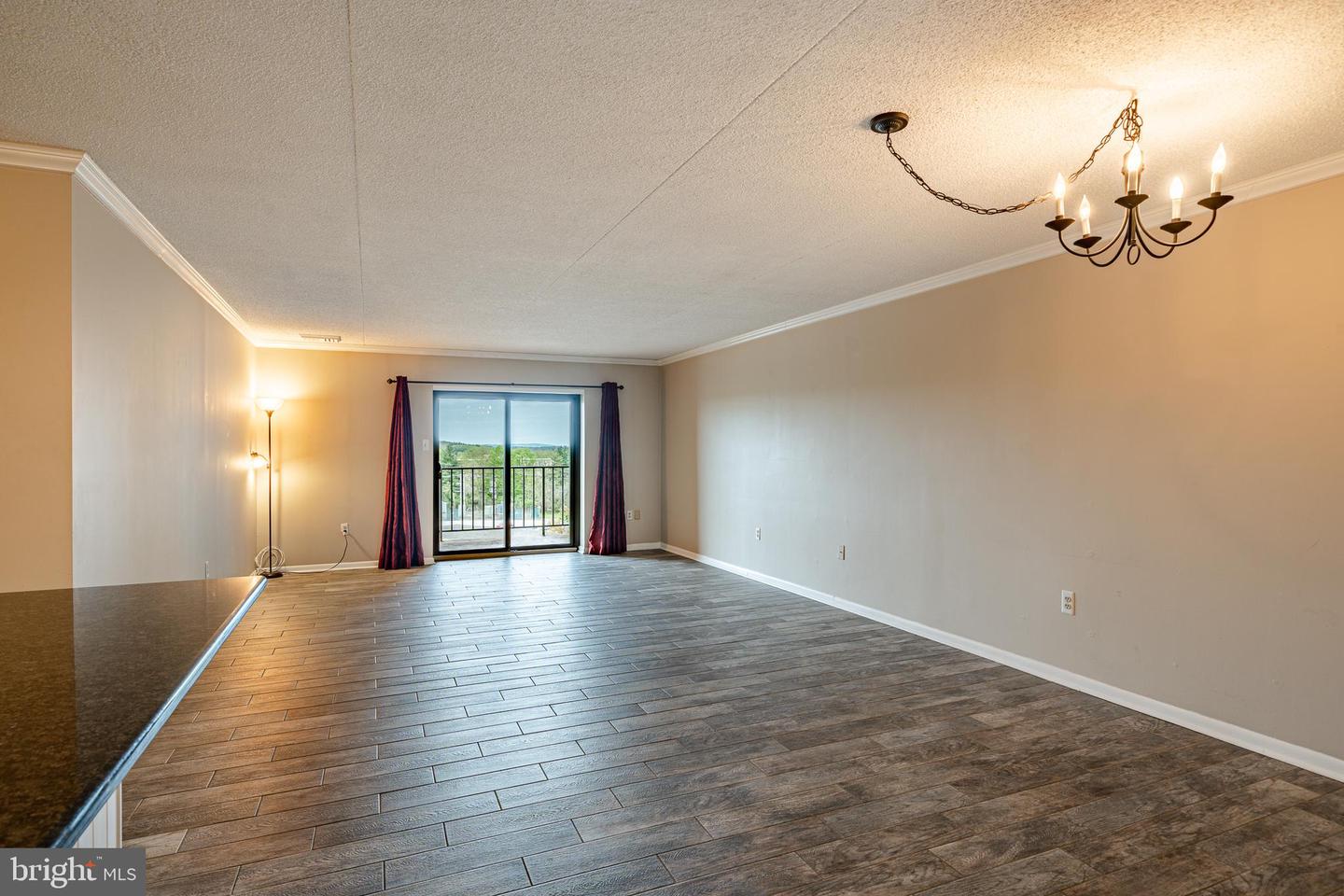 Photo 2 of 28 of 10713 Valley Forge Cir #713 condo