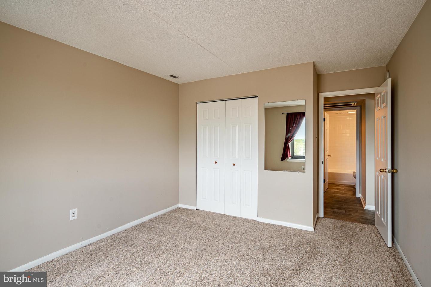 Photo 9 of 28 of 10713 Valley Forge Cir #713 condo