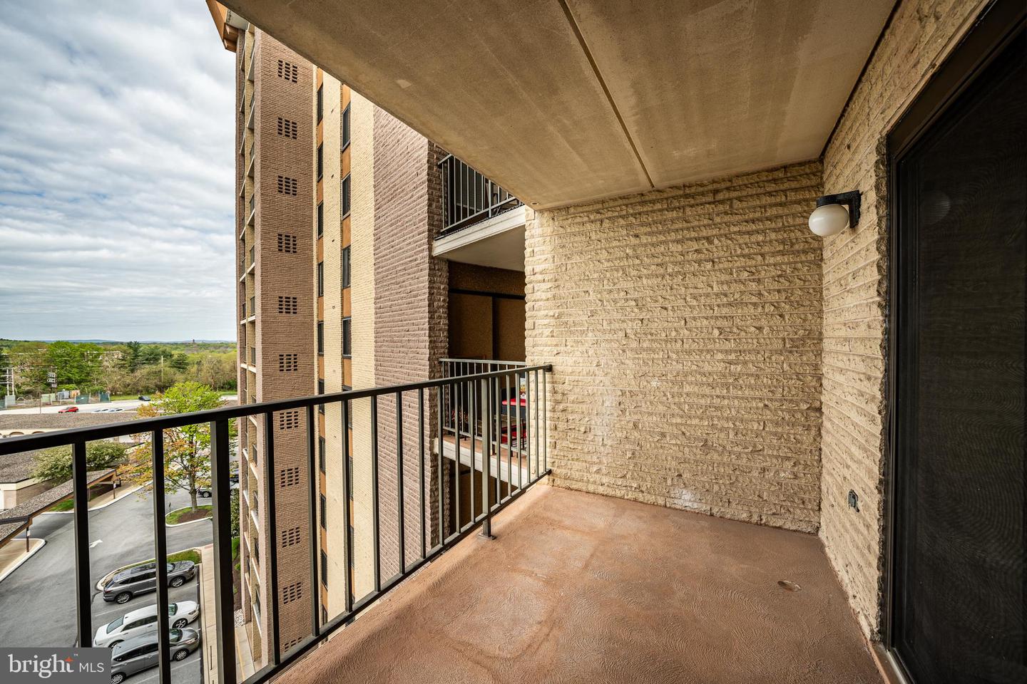 Photo 20 of 28 of 10713 Valley Forge Cir #713 condo