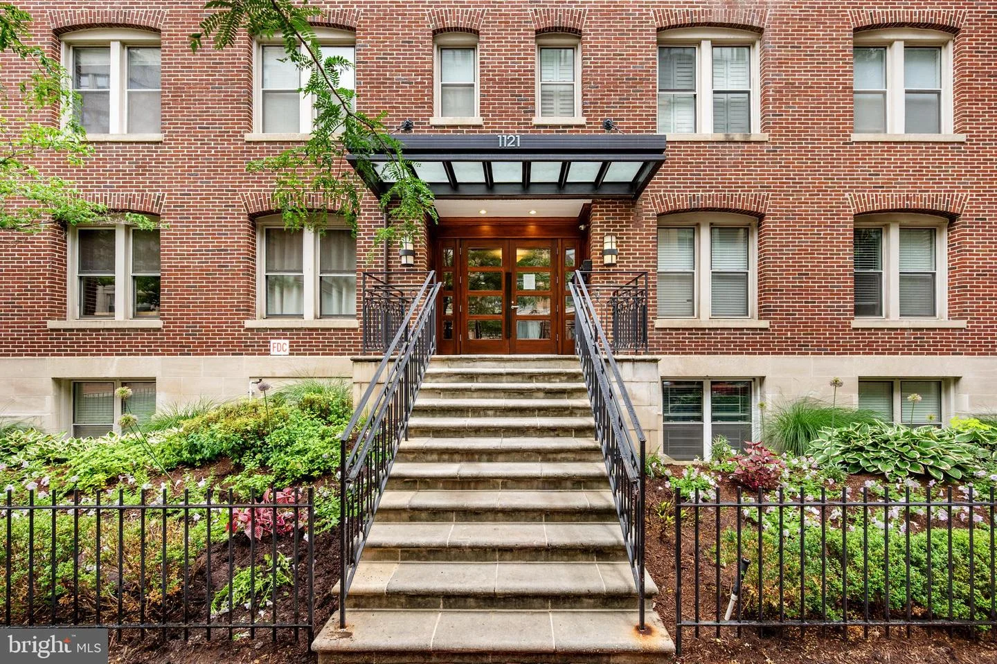 1121 24th Street NW Unit 300