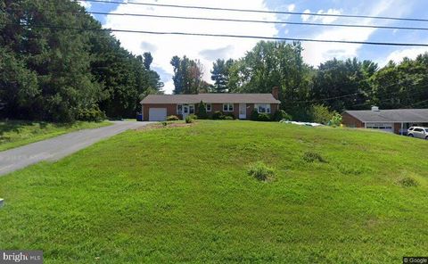 Single Family Residence in Damascus MD 9104 Gue ROAD.jpg