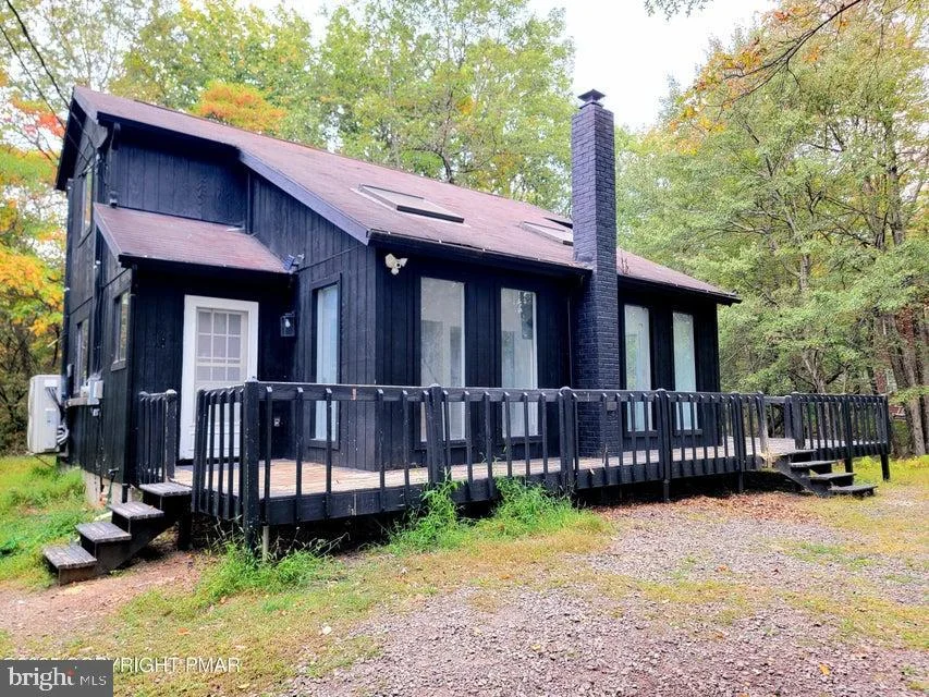 121 Overland Drive, Long Pond, PA, 18334