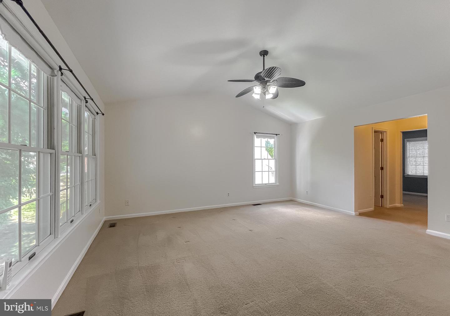 Photo 45 of 61 of 21733 Pinehurst Ct house