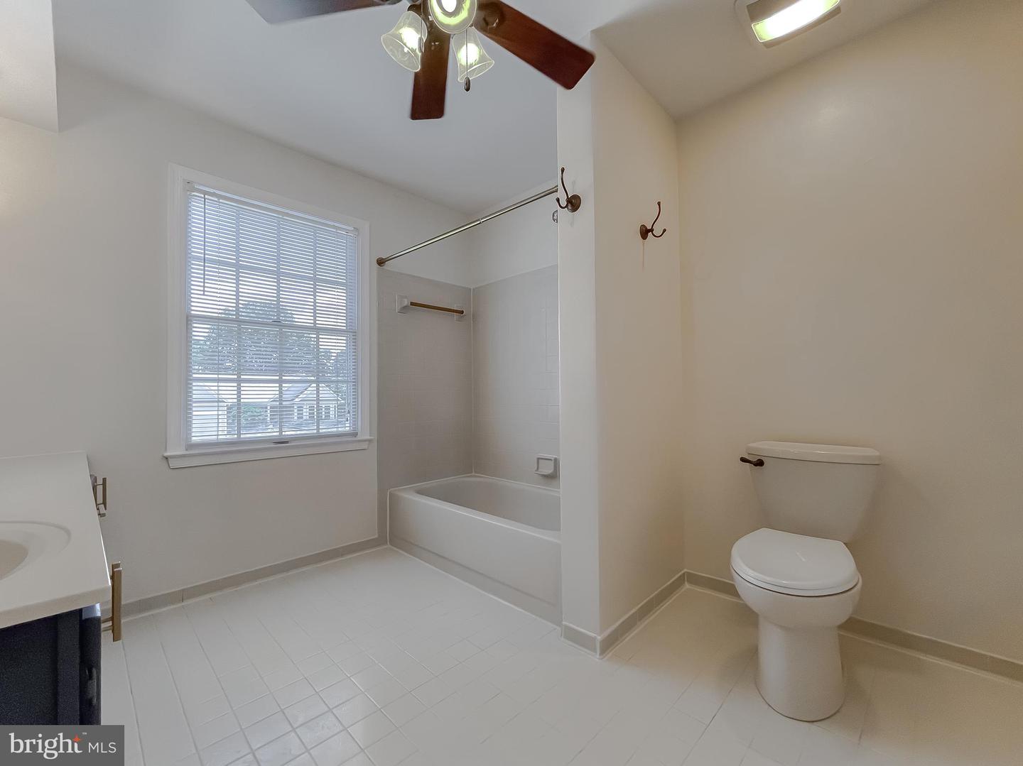 Photo 47 of 61 of 21733 Pinehurst Ct house
