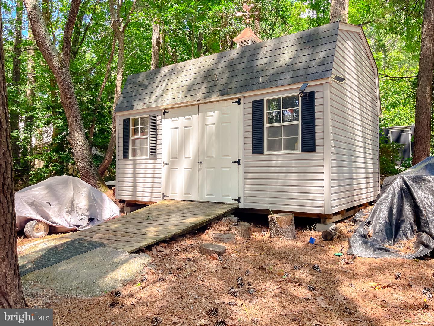 Photo 6 of 61 of 21733 Pinehurst Ct house
