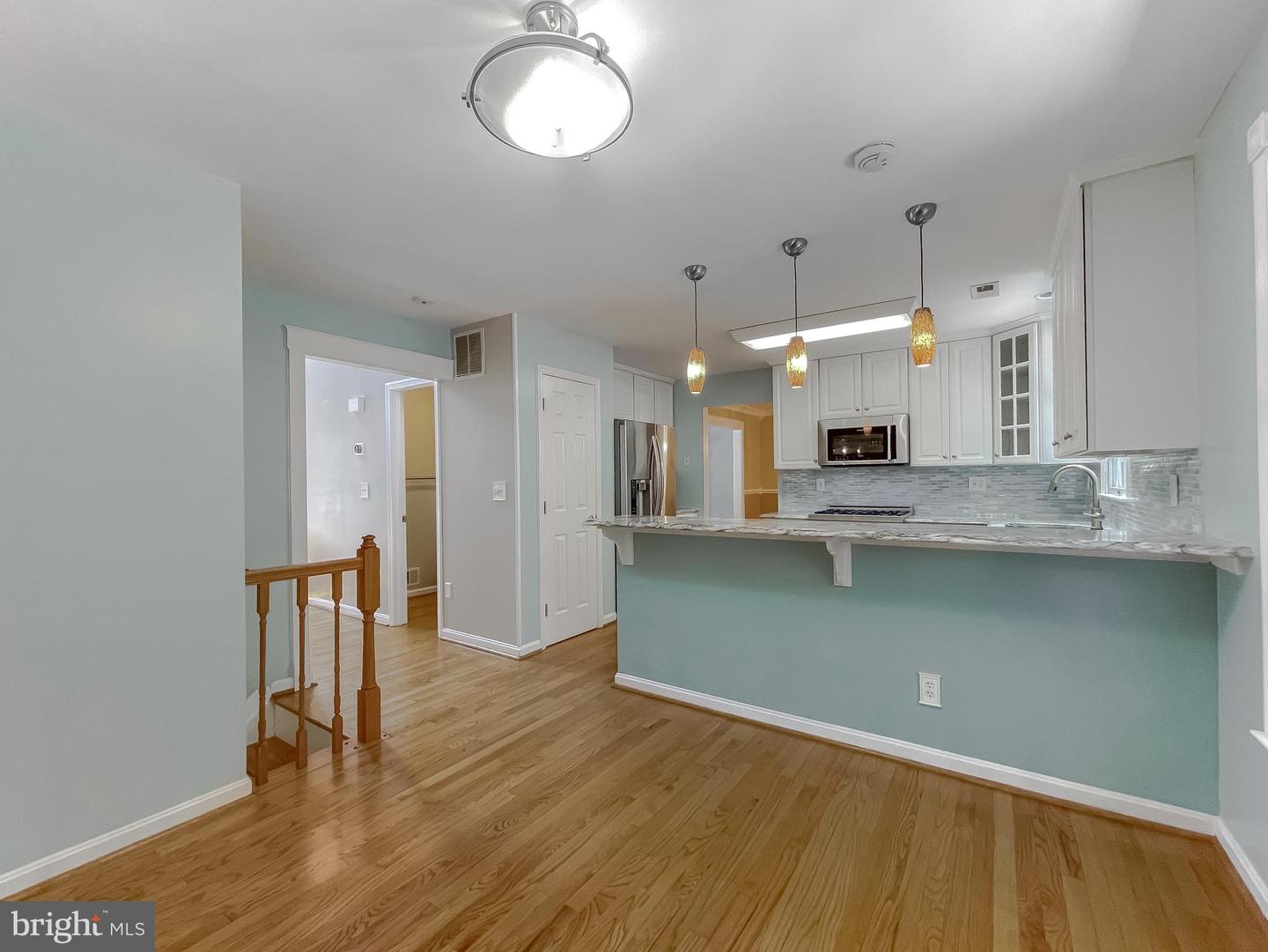 Photo 19 of 61 of 21733 Pinehurst Ct house