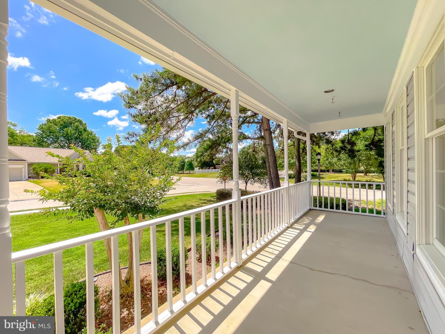 Photo 4 of 61 of 21733 Pinehurst Ct house