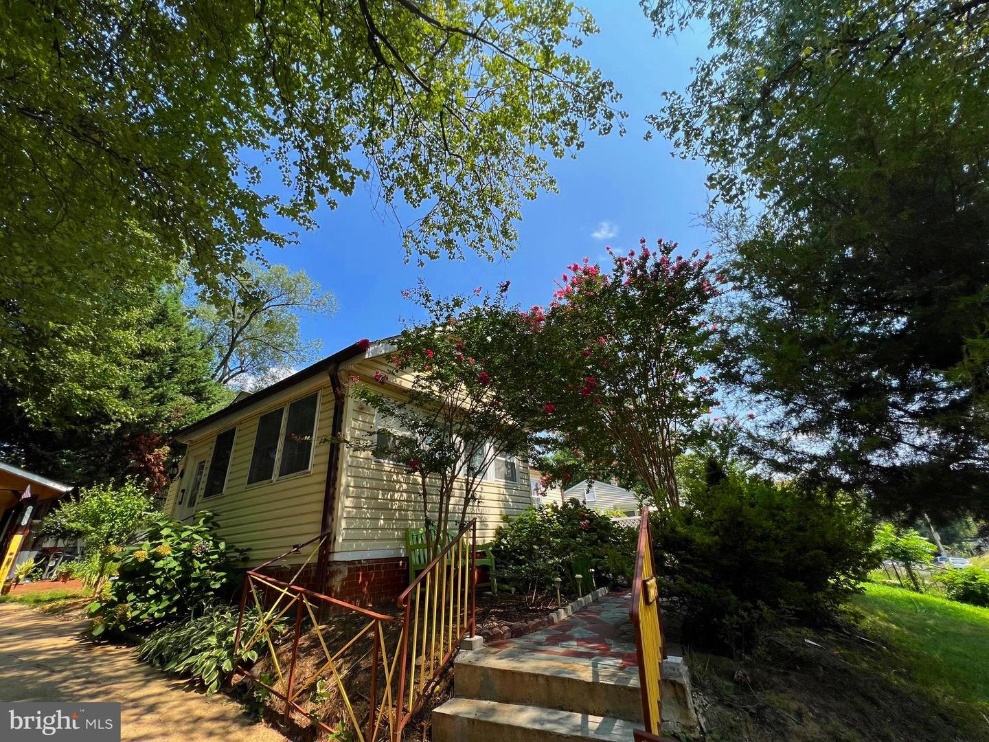 Photo 5 of 42 of 12205 Goodhill Rd house