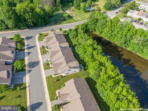 Townhouse in Newark DE 10 Fountainview DRIVE 39.jpg