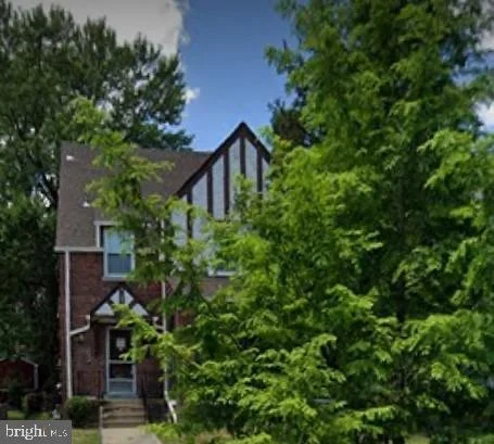 4414 13th Place NE