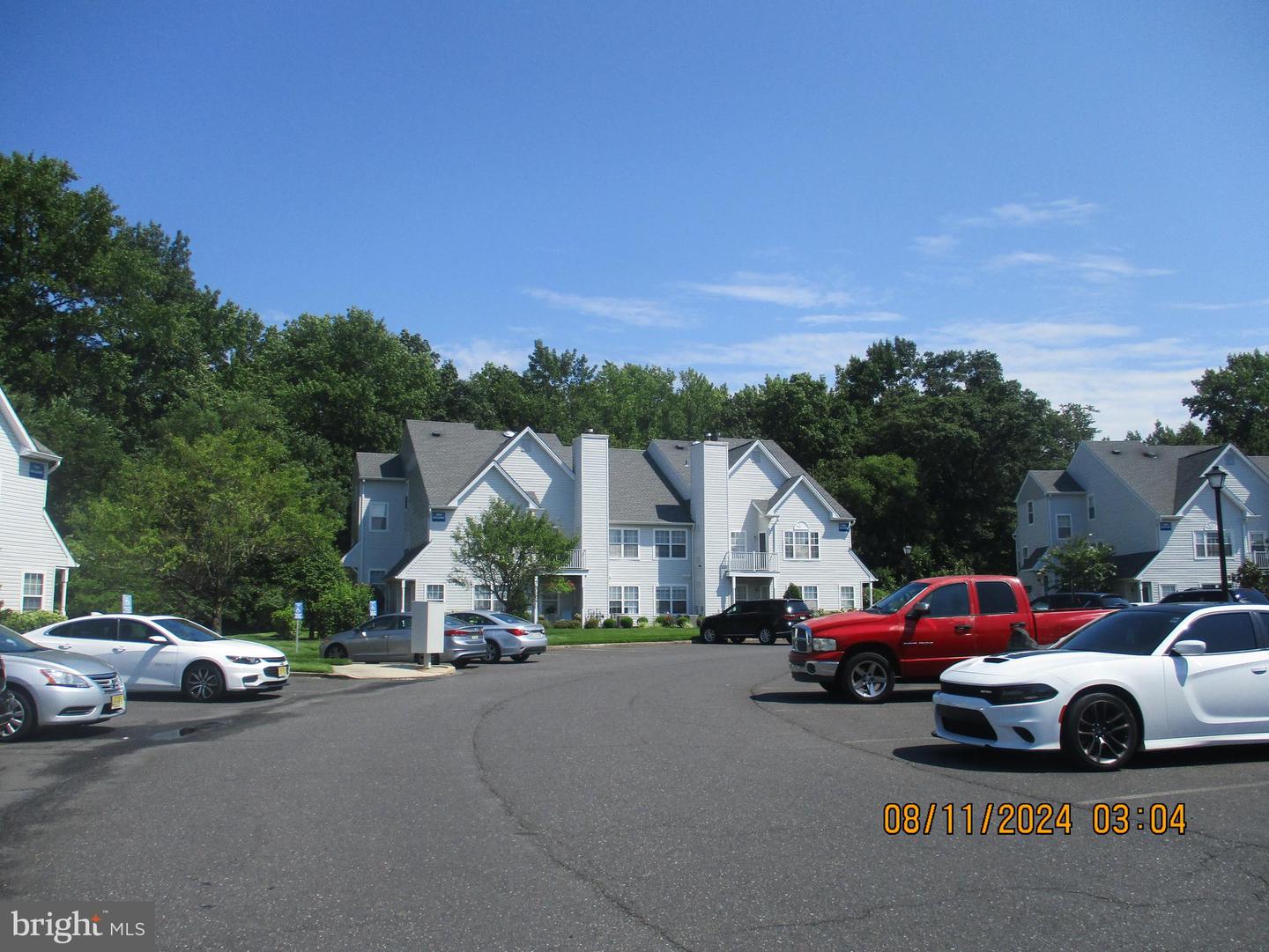 Photo 28 of 39 of 1702 Squirrel Rd townhome