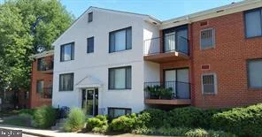 125 SW Clubhouse Drive SW Unit 10