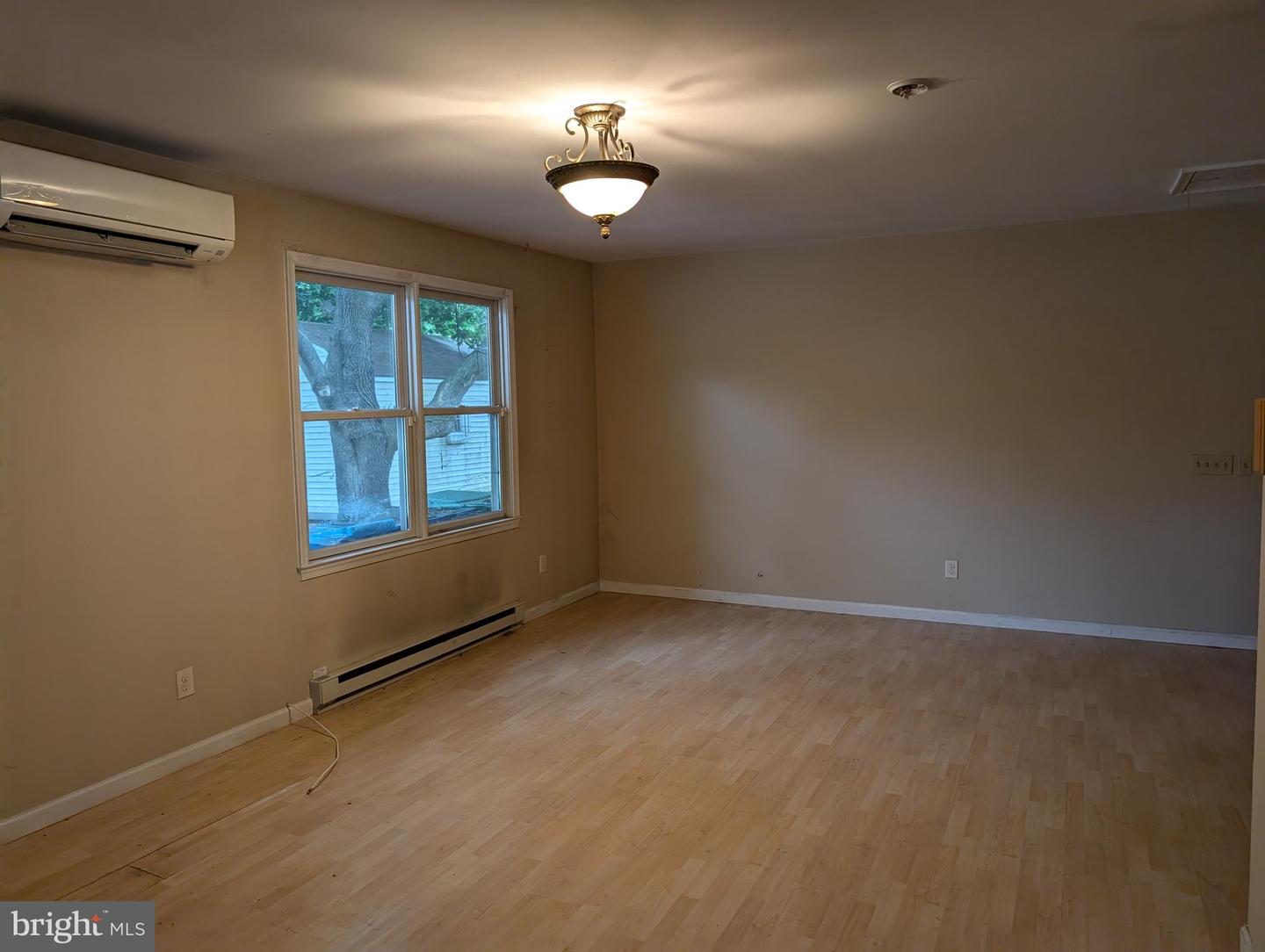 Photo 4 of 10 of 209 Gilpin Ave house