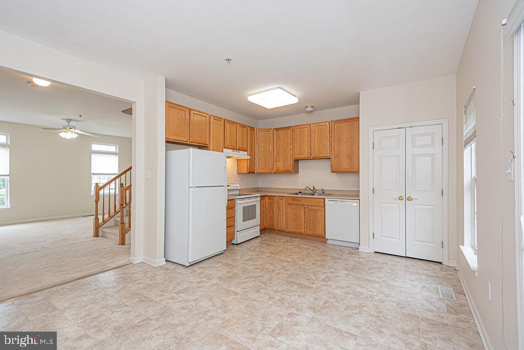 Photo 35 of 61 of 36 John Hall Dr townhome