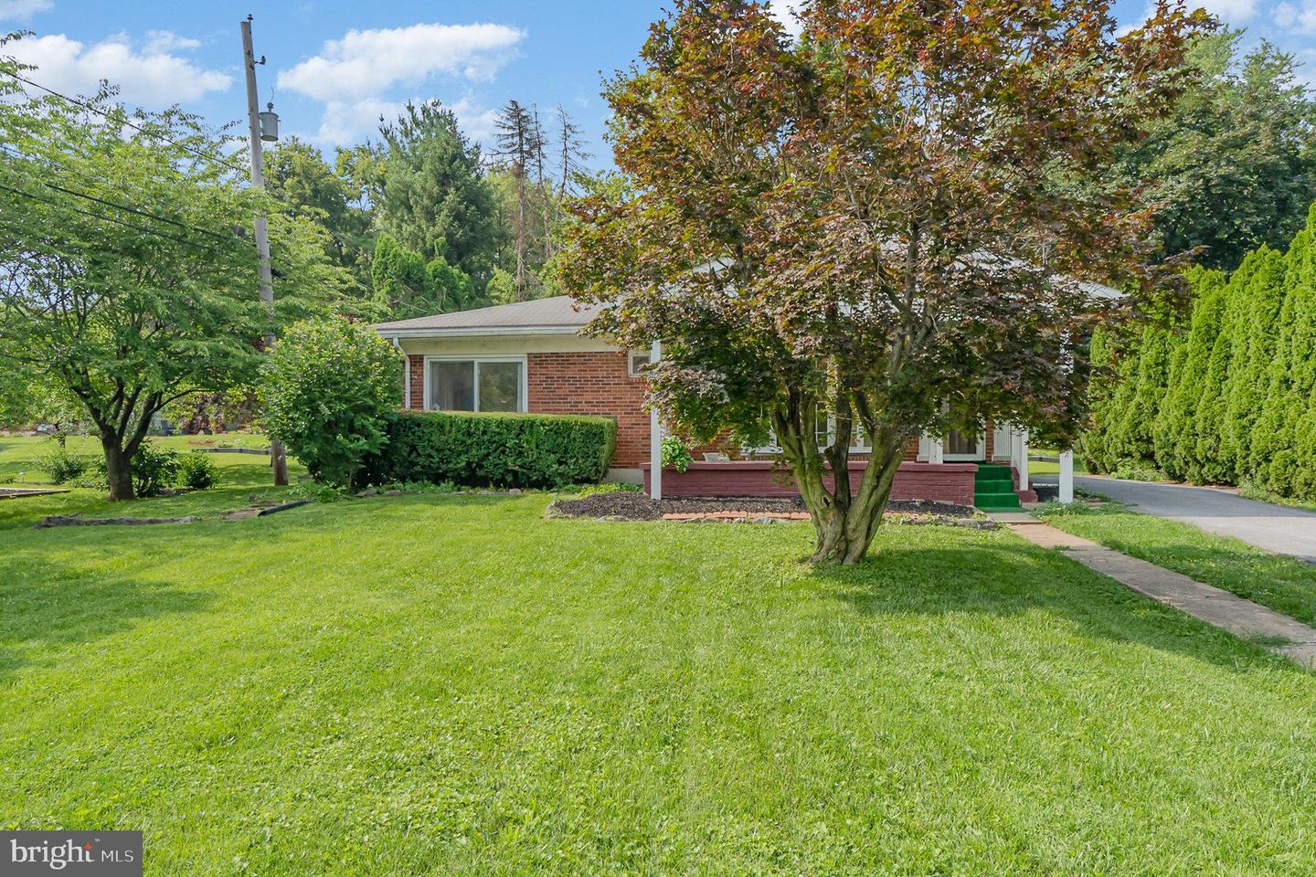 Photo 2 of 27 of 3910 Church St house