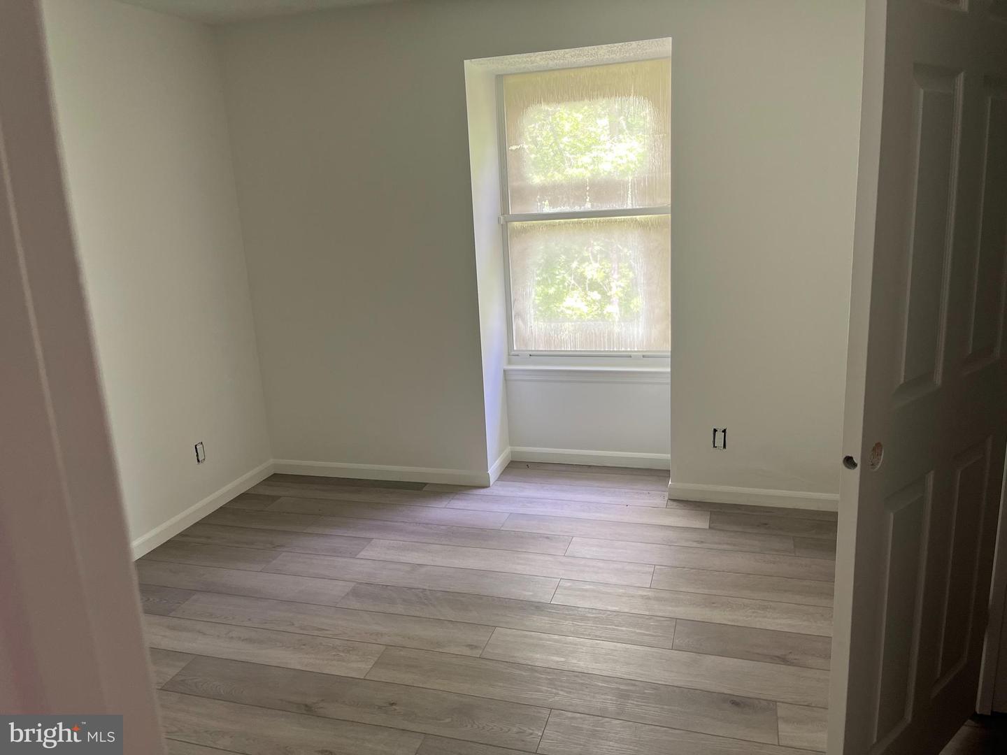 Photo 6 of 10 of 60 Sweetfern Ct condo