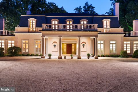 Single Family Residence in McLean VA 1260 Crest LANE 1.jpg