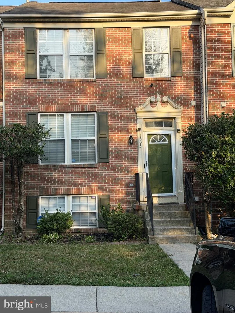 1503 Town View Court