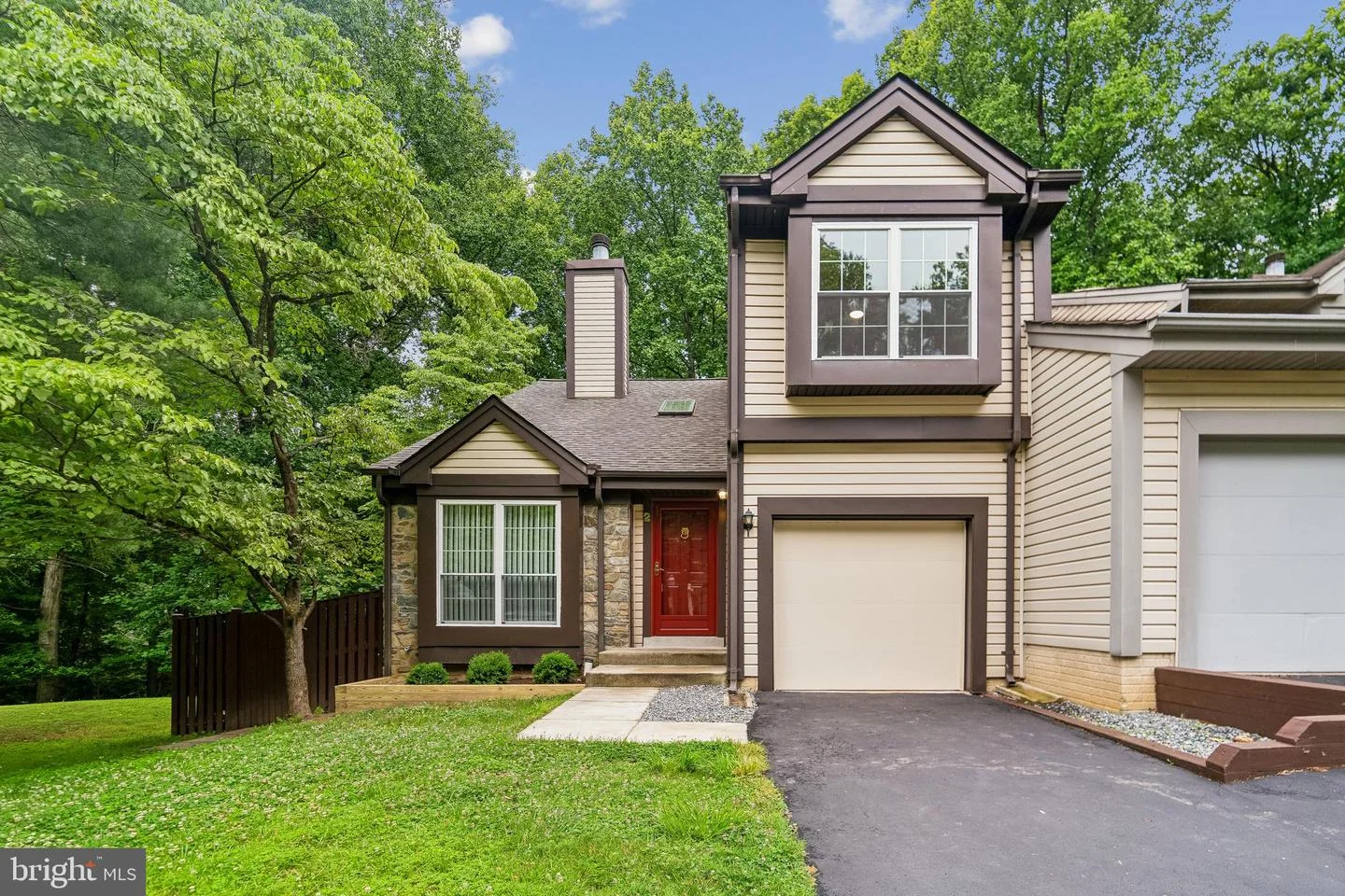 2 Tivoli Lake Court