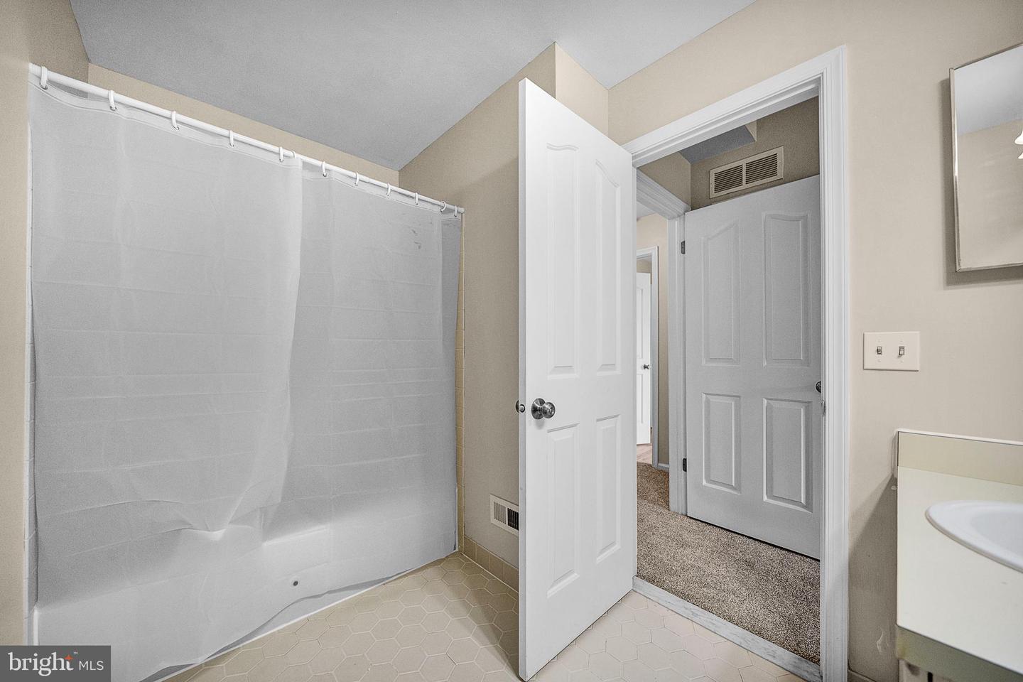 Photo 36 of 64 of 1302 Foxmeadow Dr #Condo 1302 townhome