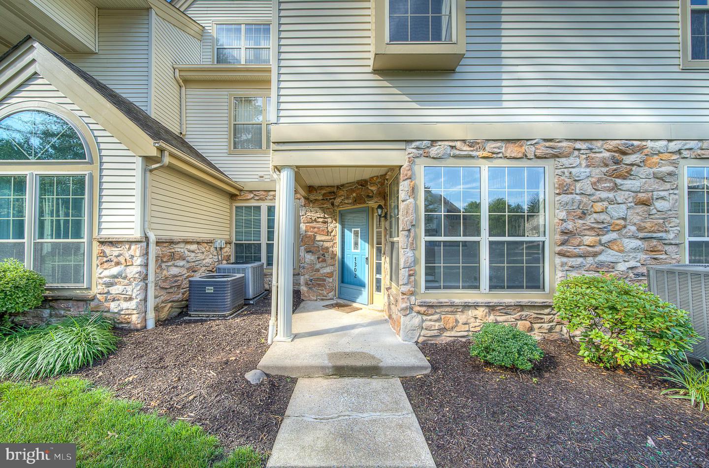 Photo 8 of 64 of 1302 Foxmeadow Dr #Condo 1302 townhome