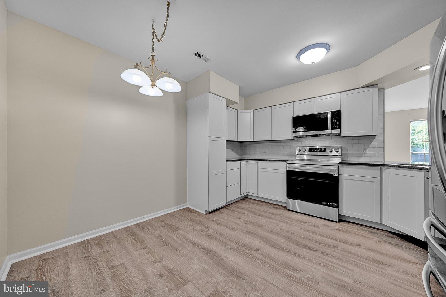Photo 24 of 64 of 1302 Foxmeadow Dr #Condo 1302 townhome