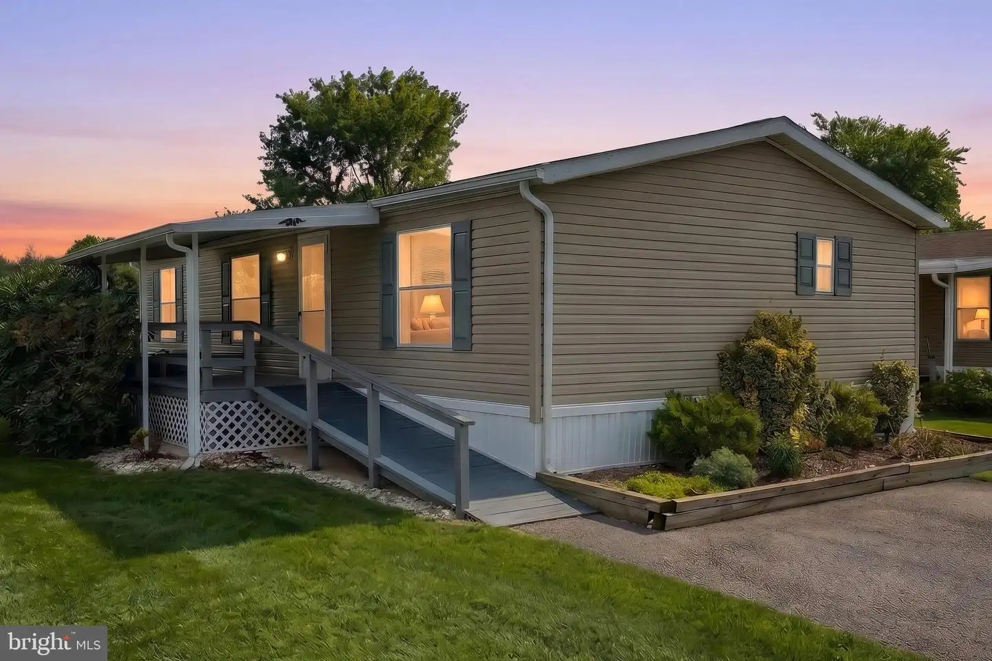123 Mimosa Drive, York, PA, 17402