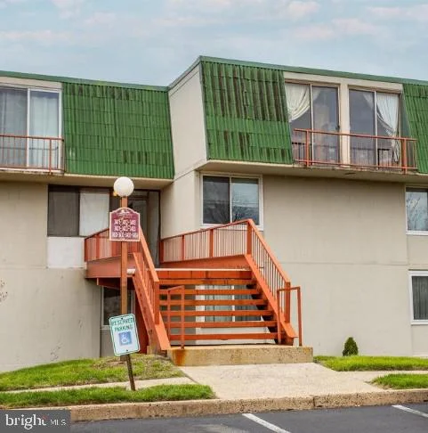 3213 Forest Lane Unit C-17